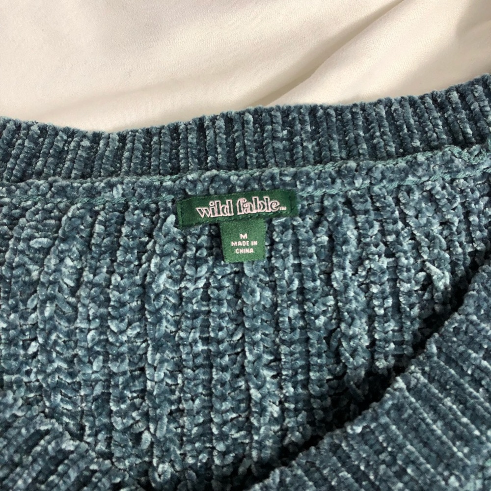 Sweater - Picture 2 of 2